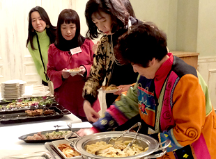 アカデメイア・カレッジ新年会を開催しました。